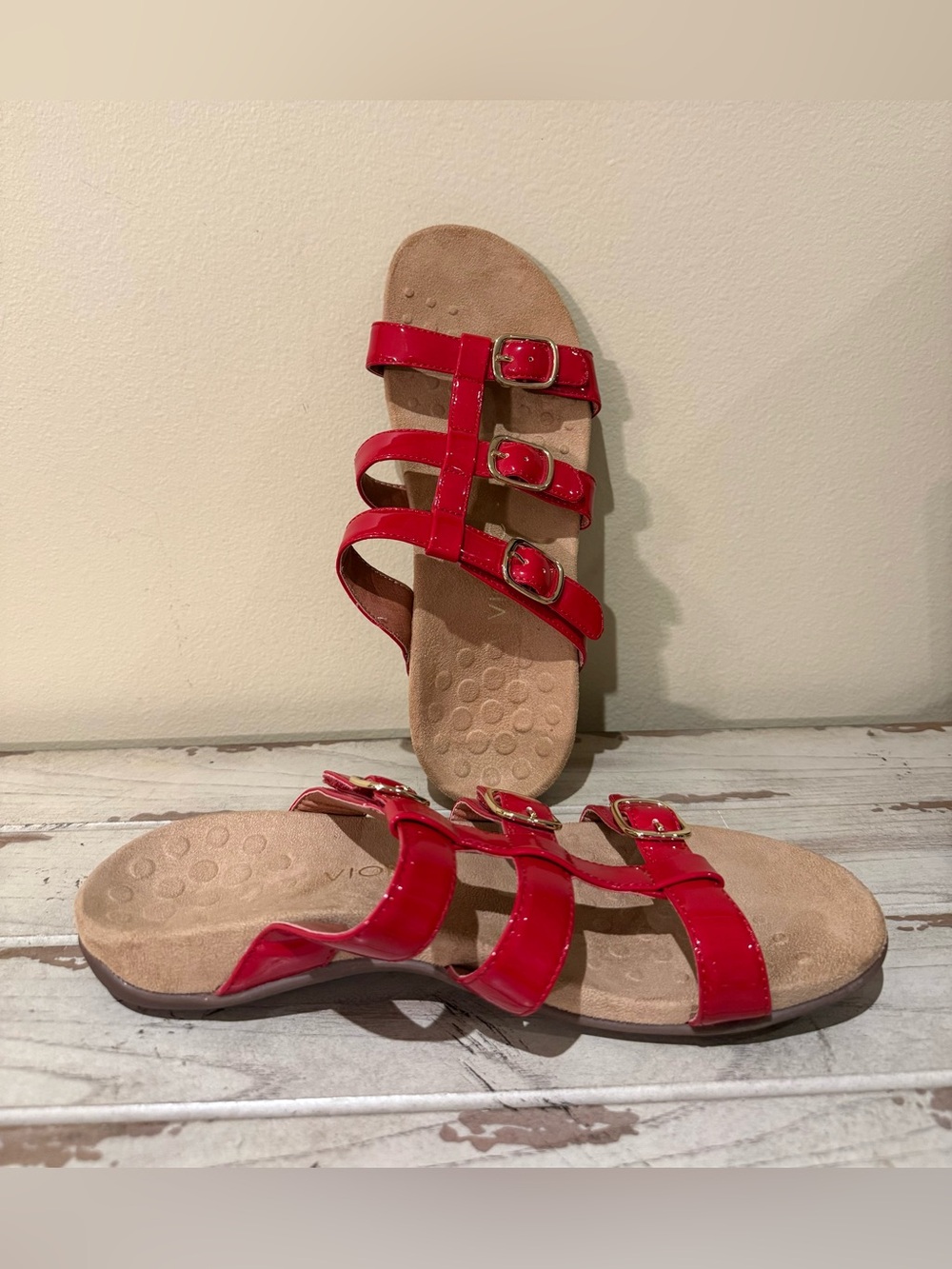 Vionic Red Patent Leather Triple Strap Sandals Size 10